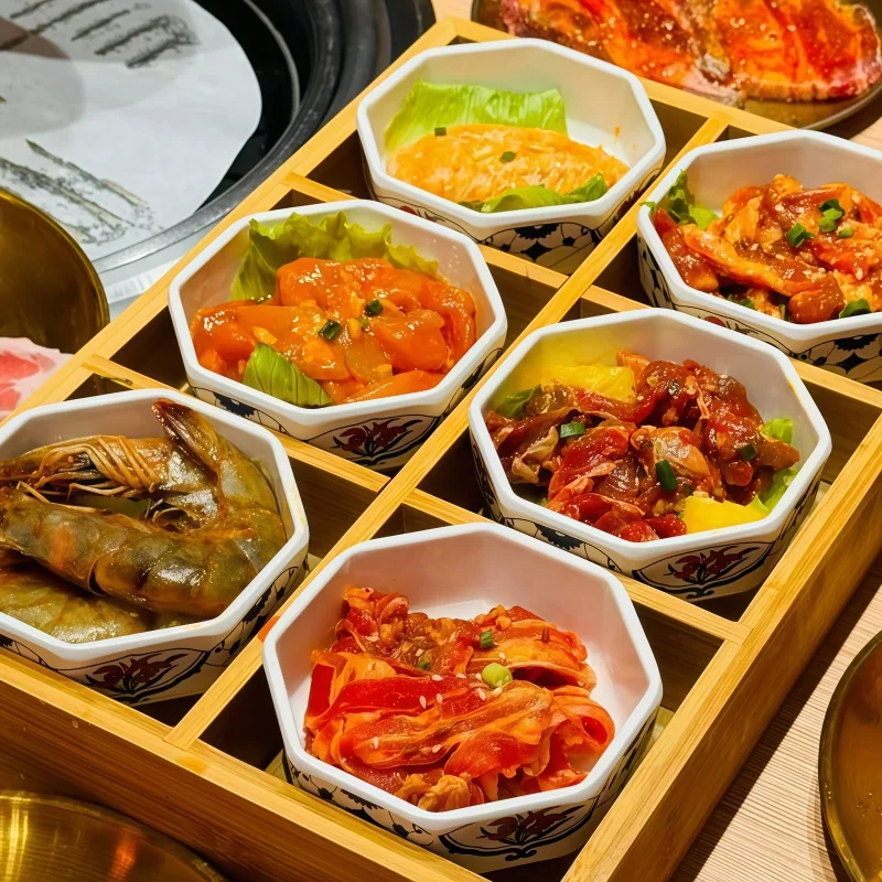 Cuenco Japonés Creativo de Seis Lados para Snacks, Dim Sum, Pequeños Platos de Carne, Plato de Nueve Compartimentos, Verduras Silvestres Auténticas