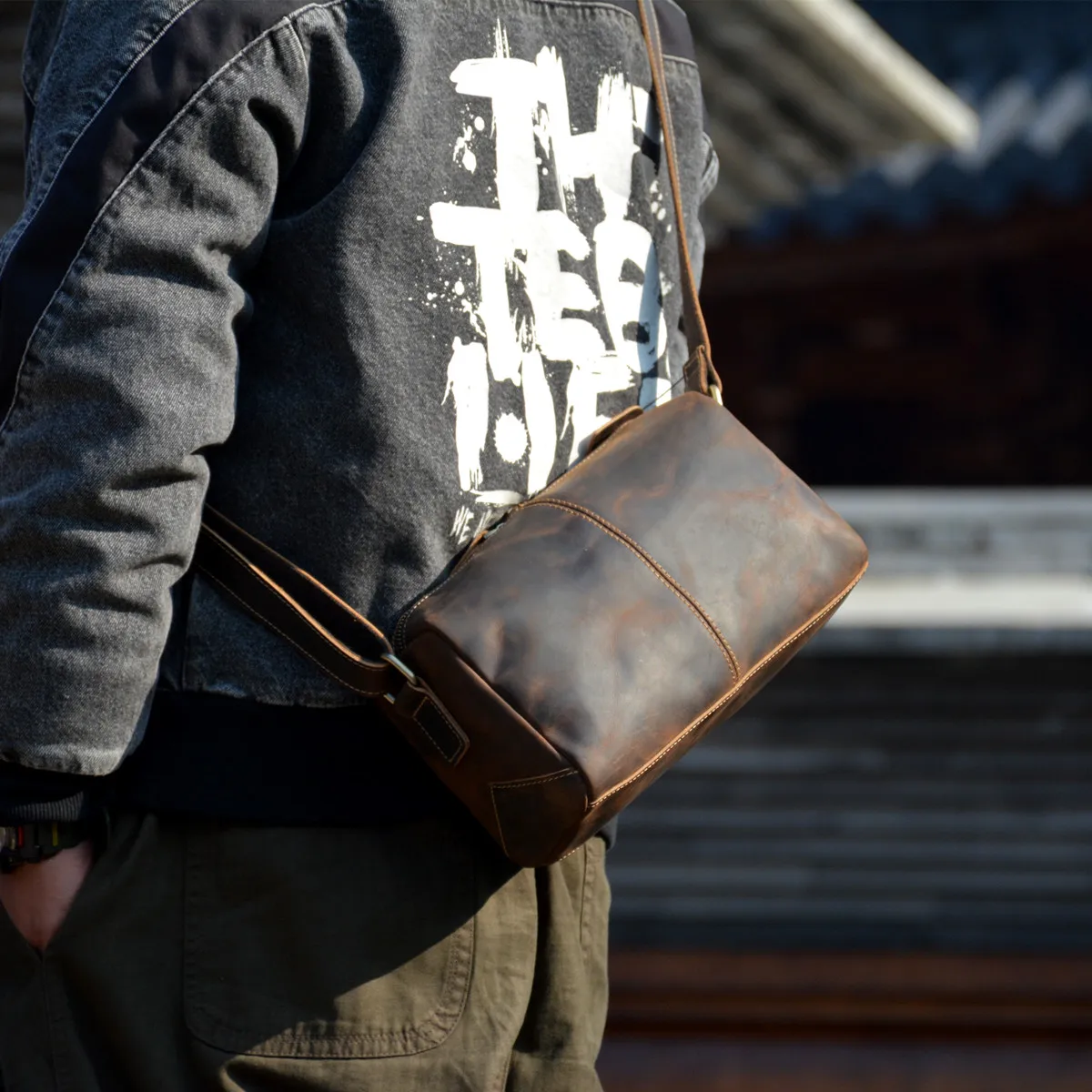 

FengMa Genuine Leather Men's Crossbody Mailman Bucket Bag Casual Trendy Backpack Retro Academic Style Single Shoulder Bag