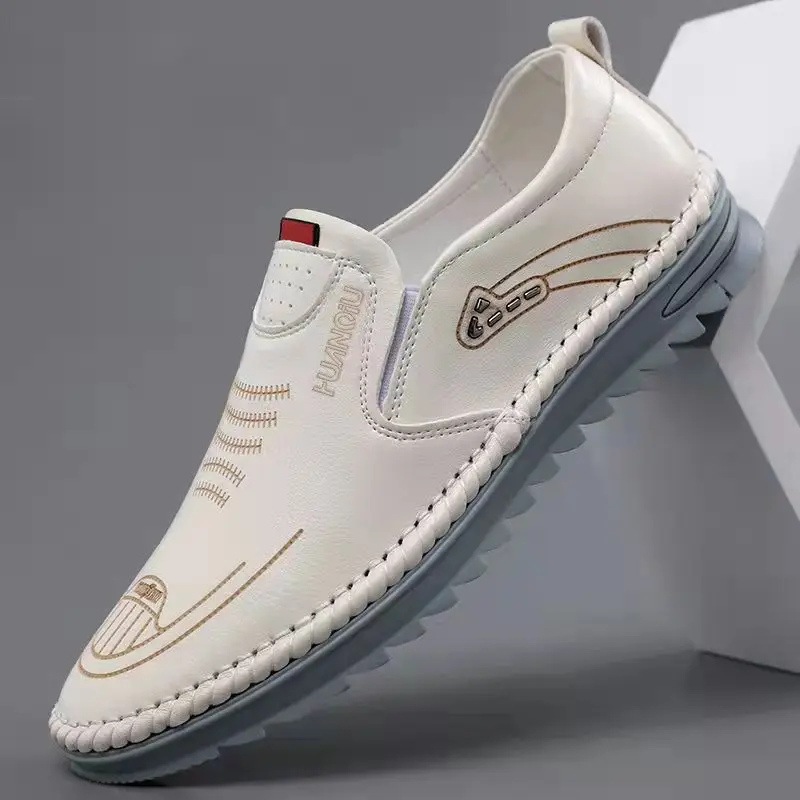 2024 scarpe basse casual da uomo di moda sneakers da viaggio con suola morbida da esterno scarpe da uomo traspiranti antiscivolo da lavoro in pelle da uomo