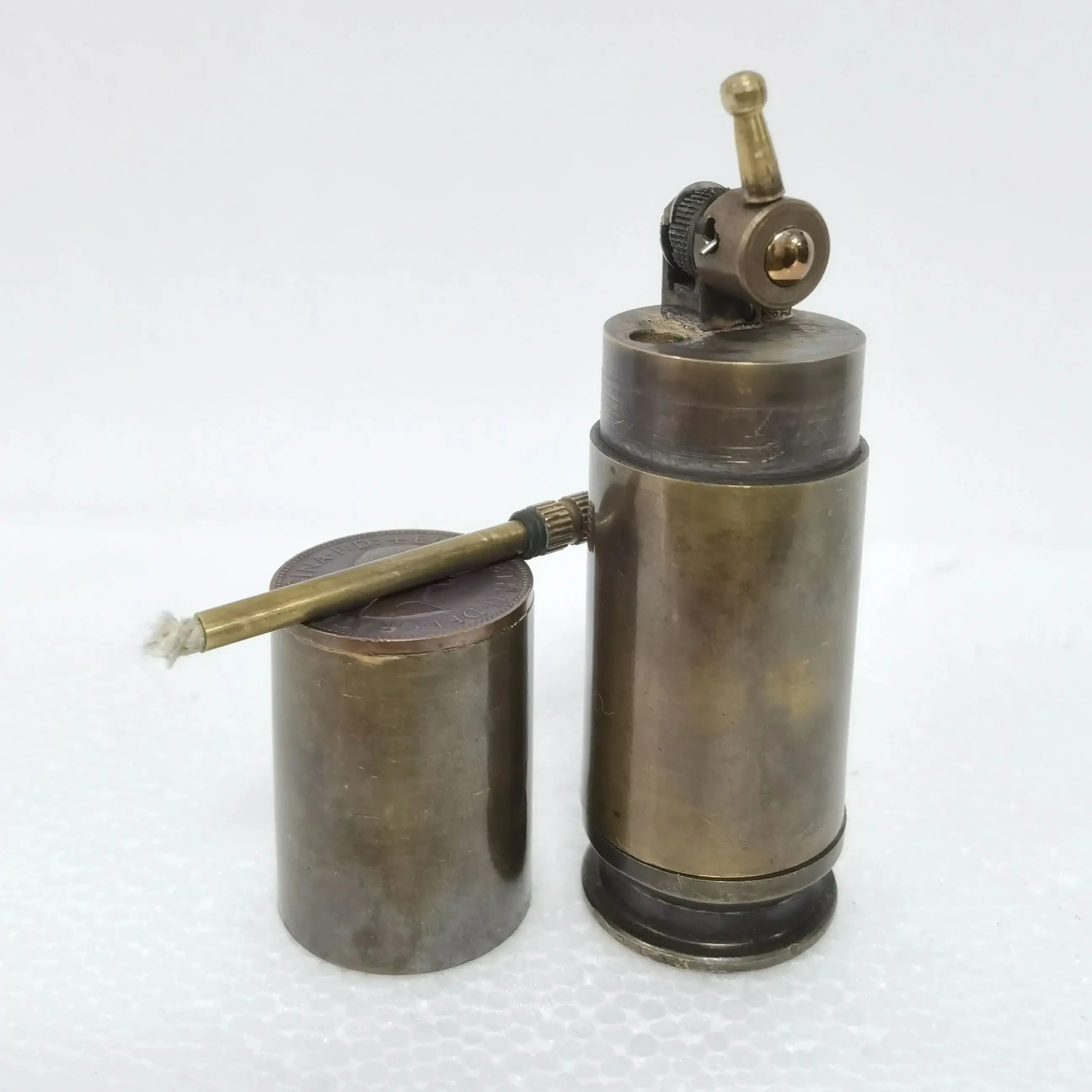 Cylinder Cartridge Case Fuel Gasoline Manual Lighter Originality Toggle Device Ignition Smoking Lighter Outdoor