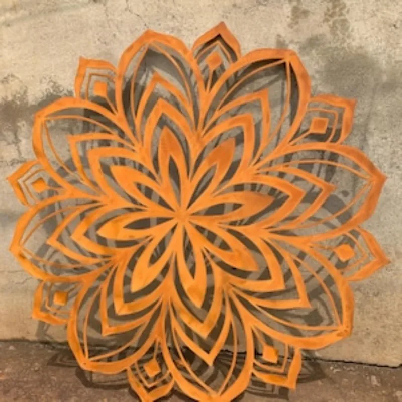 【2D Flat】Rusty Iron Mandala Cutout Garden Decor – Abstract Geometric Wall Art for Patio & Yard – Great Gift