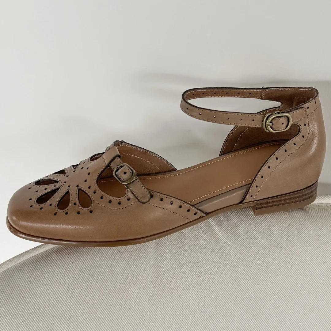 

Women's cow leather carving British style hollow-out flats sandals ankle buckle round toe soft comfortable casual daily shoes