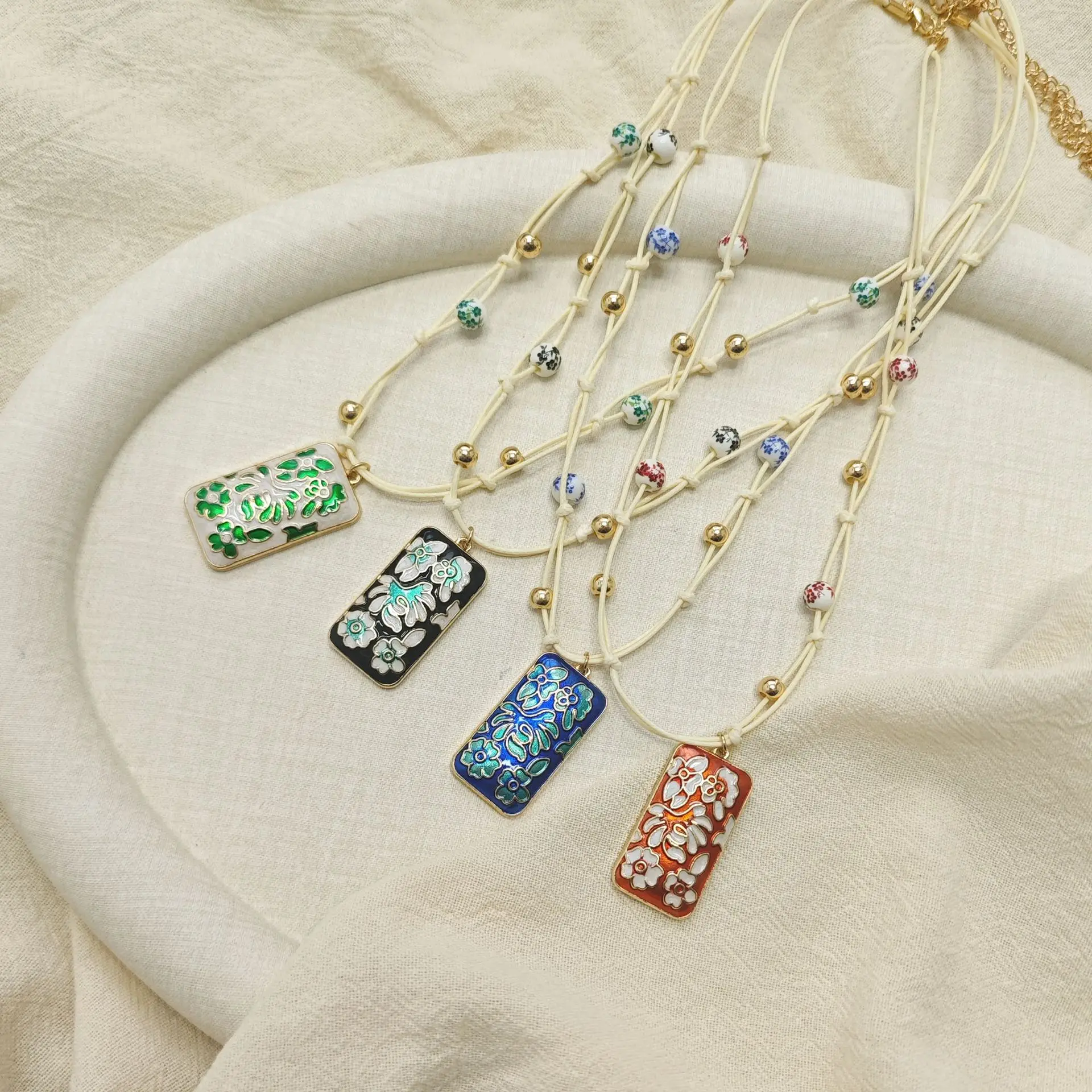 New Chinese Style Off-white Braided Rope Beaded Oil Necklace Floral Square Pendant Necklace Niche National Style Women Neckwear