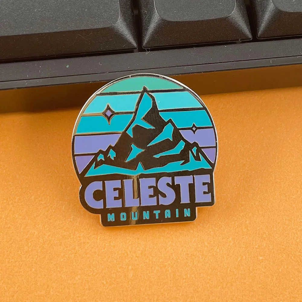Broche de montaña Celeste, juego de aventura de acción, insignia de Celeste, Pin de estilo Retro colorido, accesorios de colección de fans