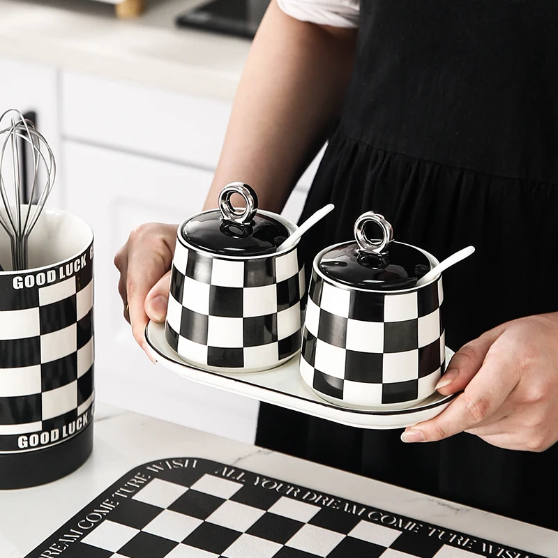 Fashion Checkerboard Ceramic Spice Jar Set Home Kitchen Items Seasoning Organizer MSG Spice Container Salt and Pepper Shakers