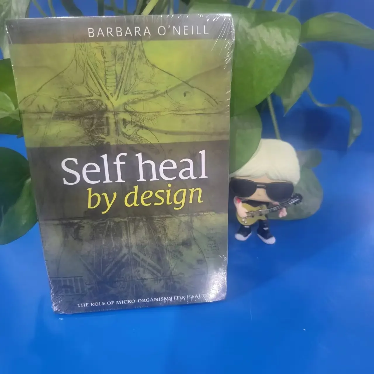 

The role of microorganisms in health: O'Neill's English book cross-border bestseller design for self-healing