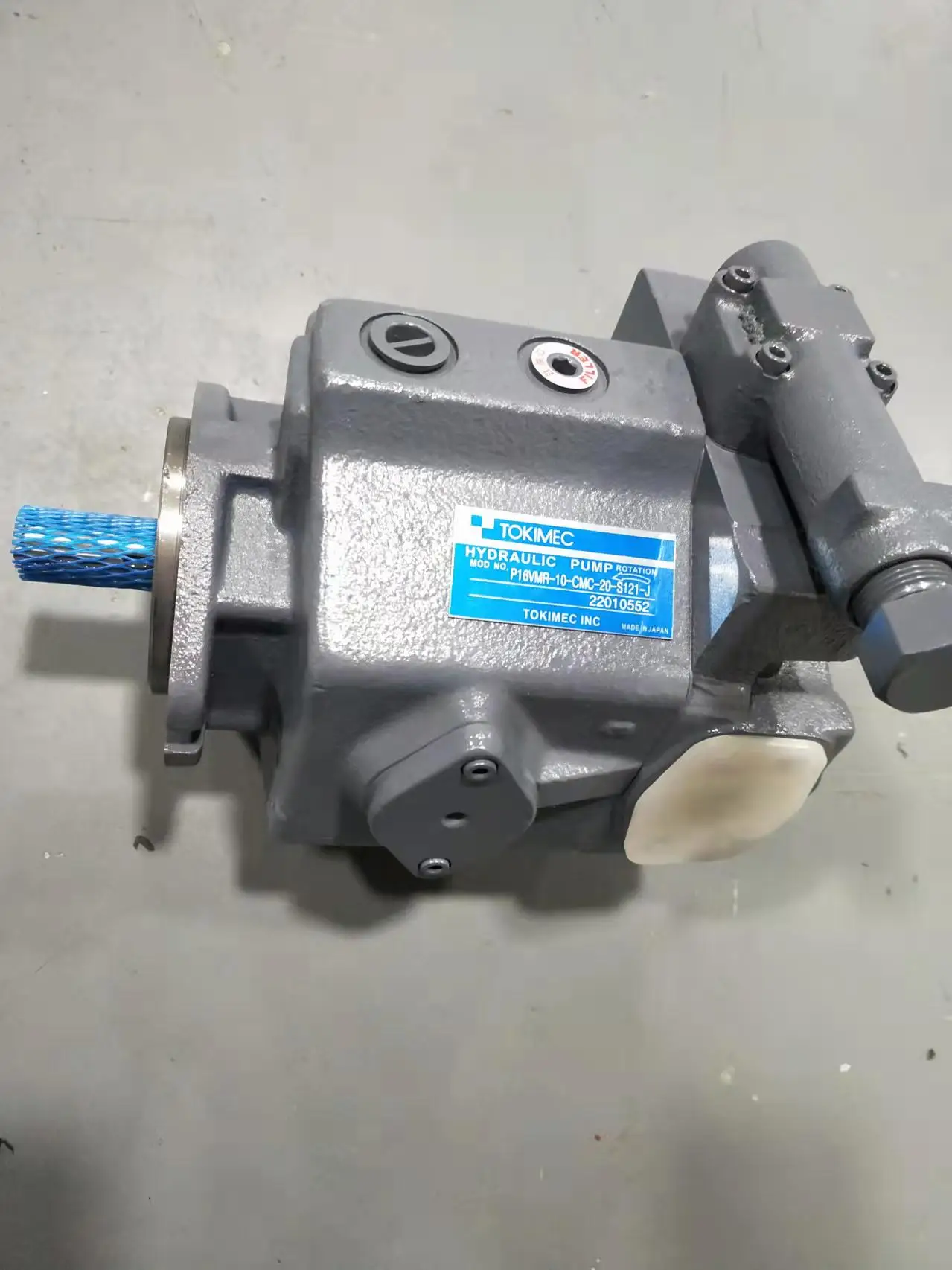 TOKIMEC P16V P16VMR Plunger Pump P16VMR-10-C-CMC-20-S121-J Hydraulic Oil Pump