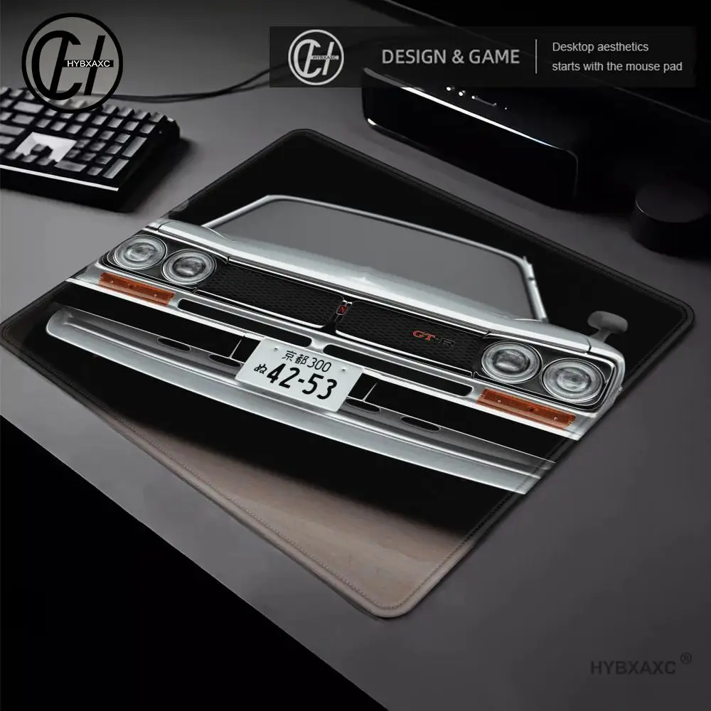 

Car Black Background Art Mouse Pad 45x40 Anti-Slip Rubber Computer Gamer Accessories Desk Mat Small Office Gaming Mousepad