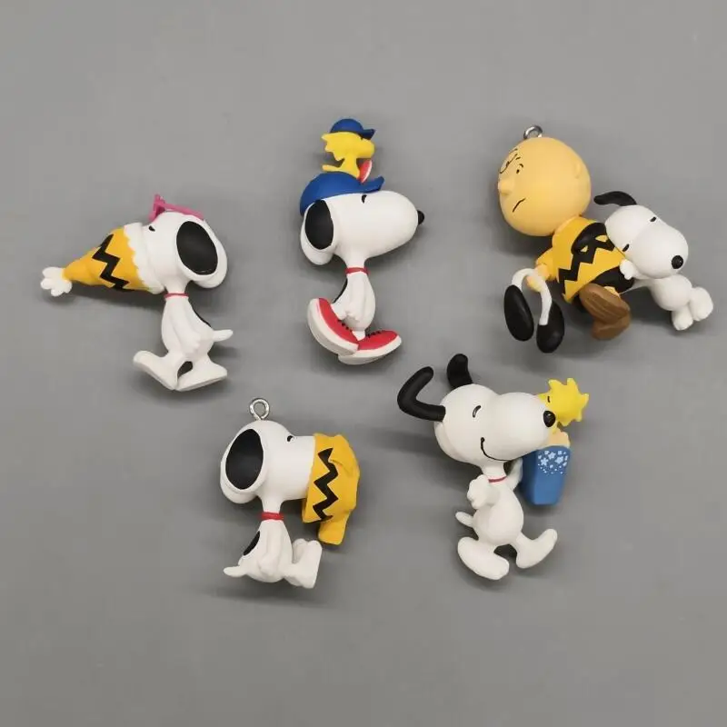 Snoopy Anime Character Figure Desktop Ornament Collectible Model Home Interior Decoration Exquisite Holiday Collecting Gift