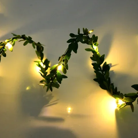 

Green Leaf Garland Fairy LED String Lights Artificial Leaf Vine for Christmas Home Wedding Birthday Party Decorations 2M 20LED