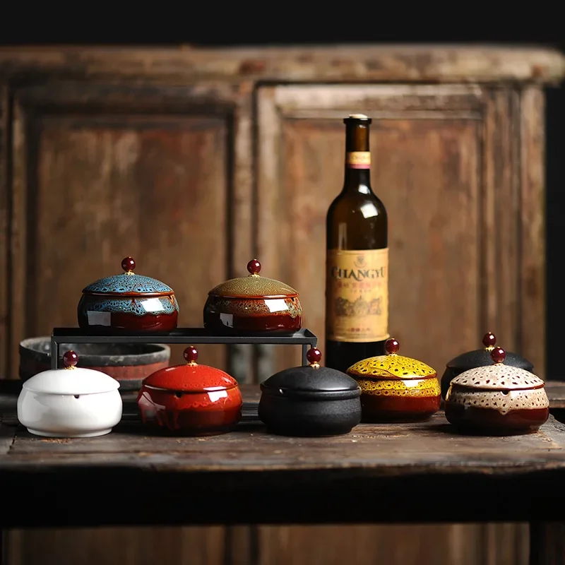 

Kiln-changing Ceramic Ashtray with Cover Round Windproof Ashtray Table Decoration Living Room Decoration Accessories Ashtray K3S