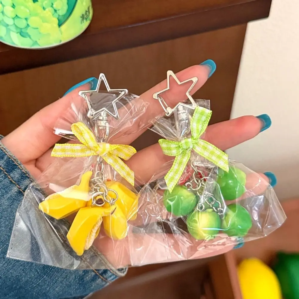 3D Molded Design Fruit Pendant Keychain Vivid Shape Delicate Shape Details Mini Fruit Keychain Lightweight Material Compact Size