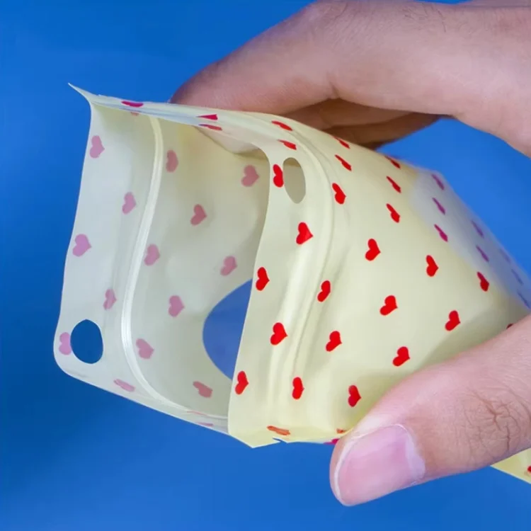 100PCS Stand-up Plastic Heart Ziplock Packaging Bag DIY Logo Matcha Coffee Cocoa Candy Sugar Dates Window Gift Storage Pouches