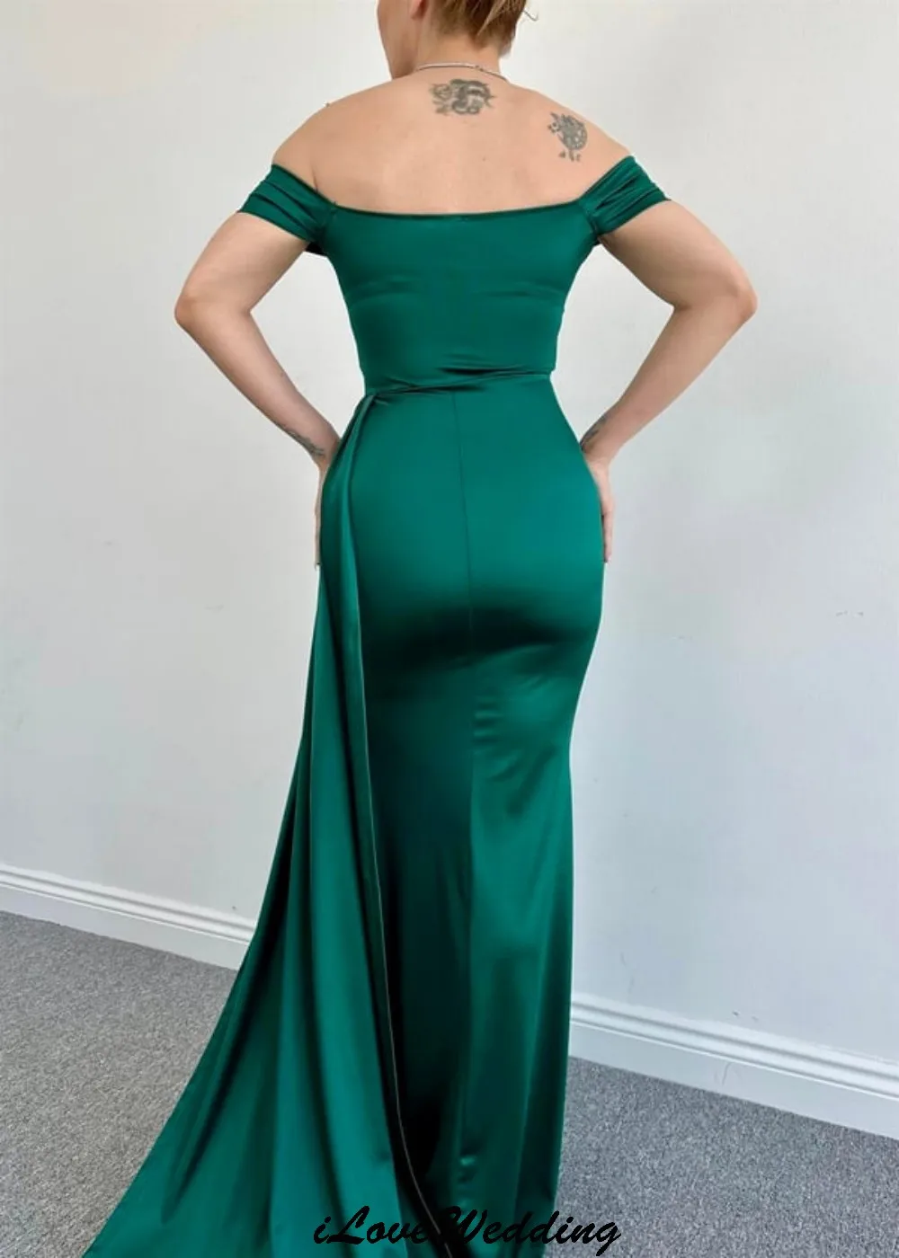 Emerald Bridesmaid Dresses Mermaid 2025 V-Neck Elegant Wedding Party Dress For Woman Trailing Slim Fit Satin Ribbons Customized