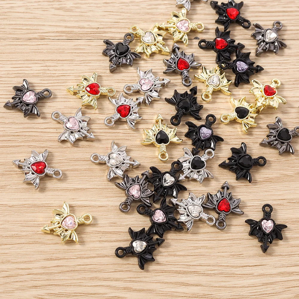 Tusember 5 Stück Gothic Kristall Metall Herz Flügel Charms Anhänger für Halsketten Ohrringe Armbänder DIY Schmuckherstellung Zubehör – Detail 1