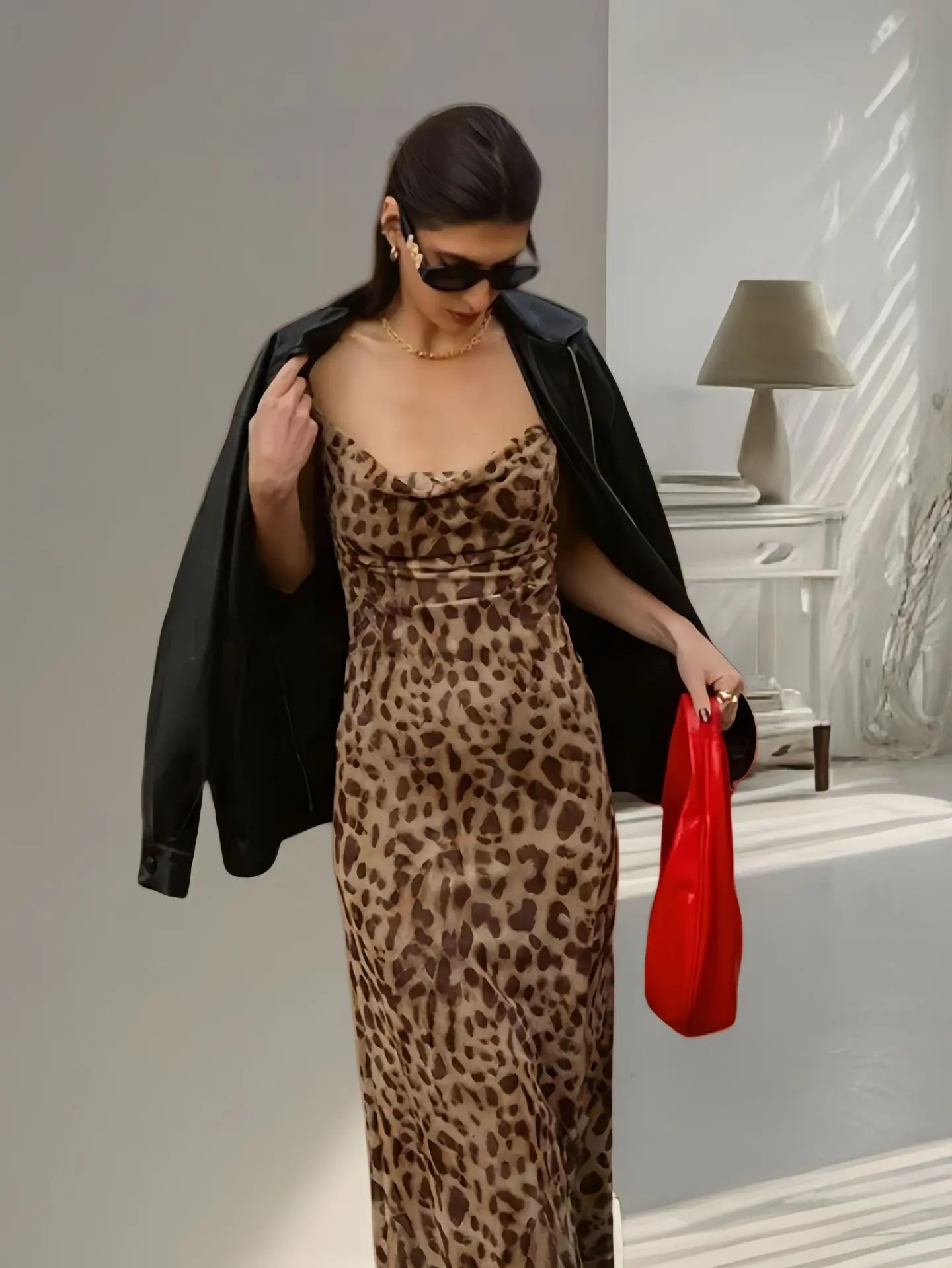 فستان مثير بطبعة الفهد فستان على شكل حيوان بدون ظهر يغرق على شكل حرف v فستان كامي كاسح الأرض فستان أنيق بدون أكمام