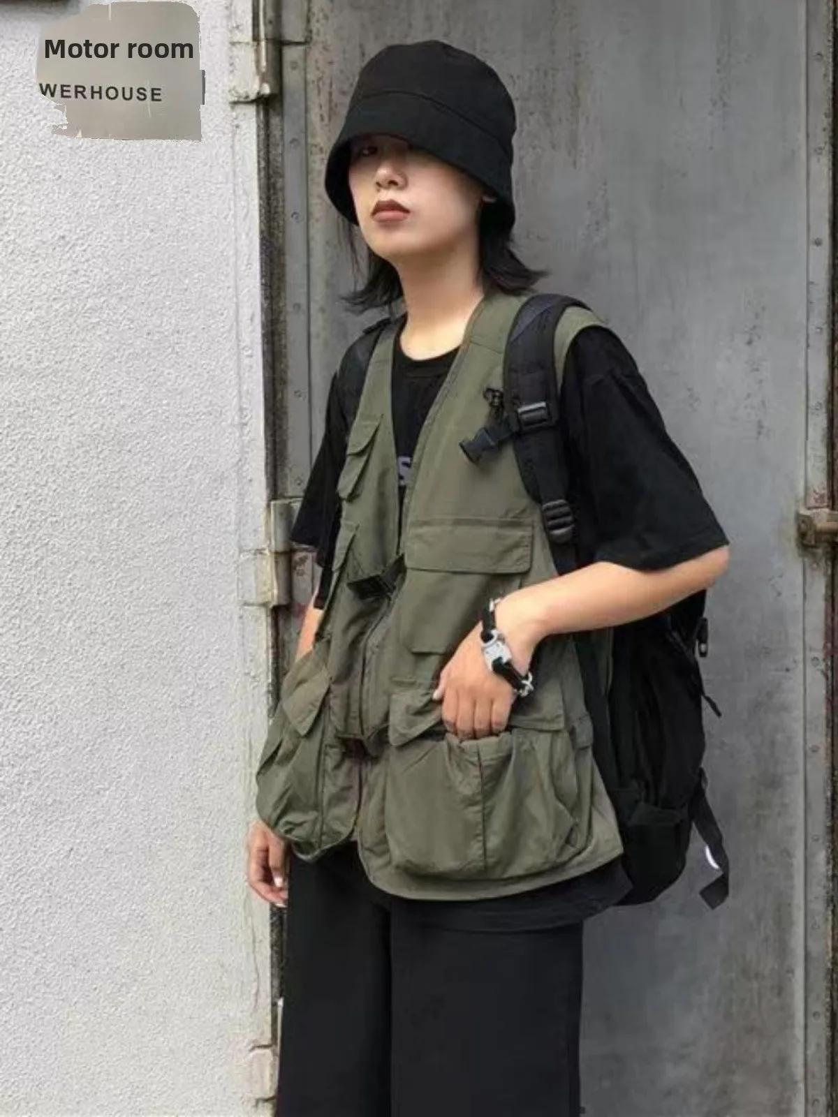 Japanese Style Functional Multi-Pocket Workwear Vest Men's Trendy Street Sports Loose Sleeveless Jacket Shoulder Pad