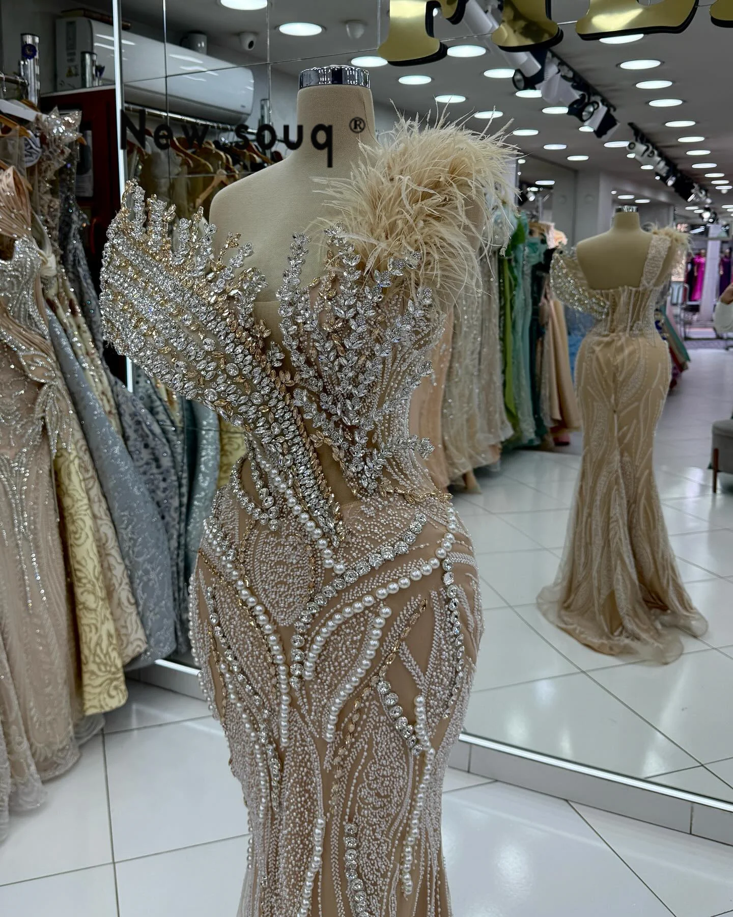 Champagne Feathers Celebrity Dresses Luxurious Beaded Crystals Evening Dresses Birthday Party Engagement Dress Customized 2025 image 4