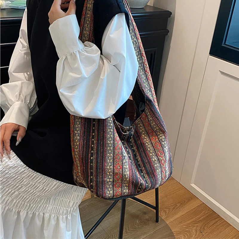 Damen Boho Chic Aztec Tote Bag Ethnic Sling Umhängetasche Schultertasche für Arbeit Reisen Lady Stricken Canvas Gypsy Hippie Bag – Detail 5