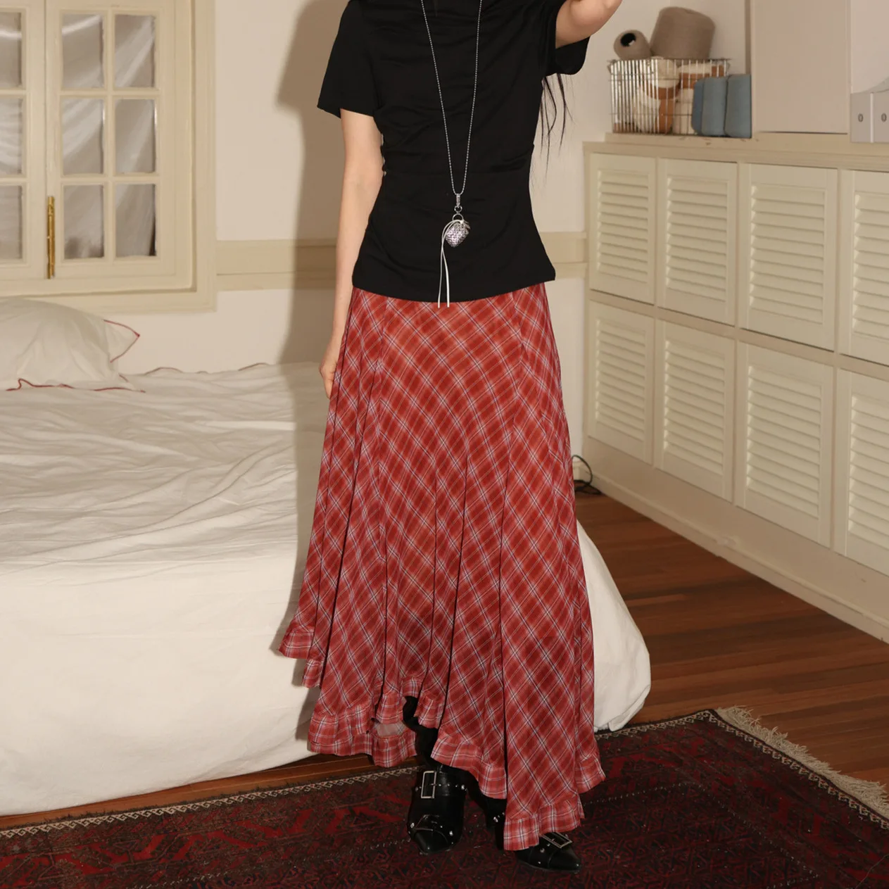 

Vintage Two-tone Checkered Irregular Ruffle Hem Mid-length Chiffon Skirt for Women and Girls Fashionable 2026 Summer New Style