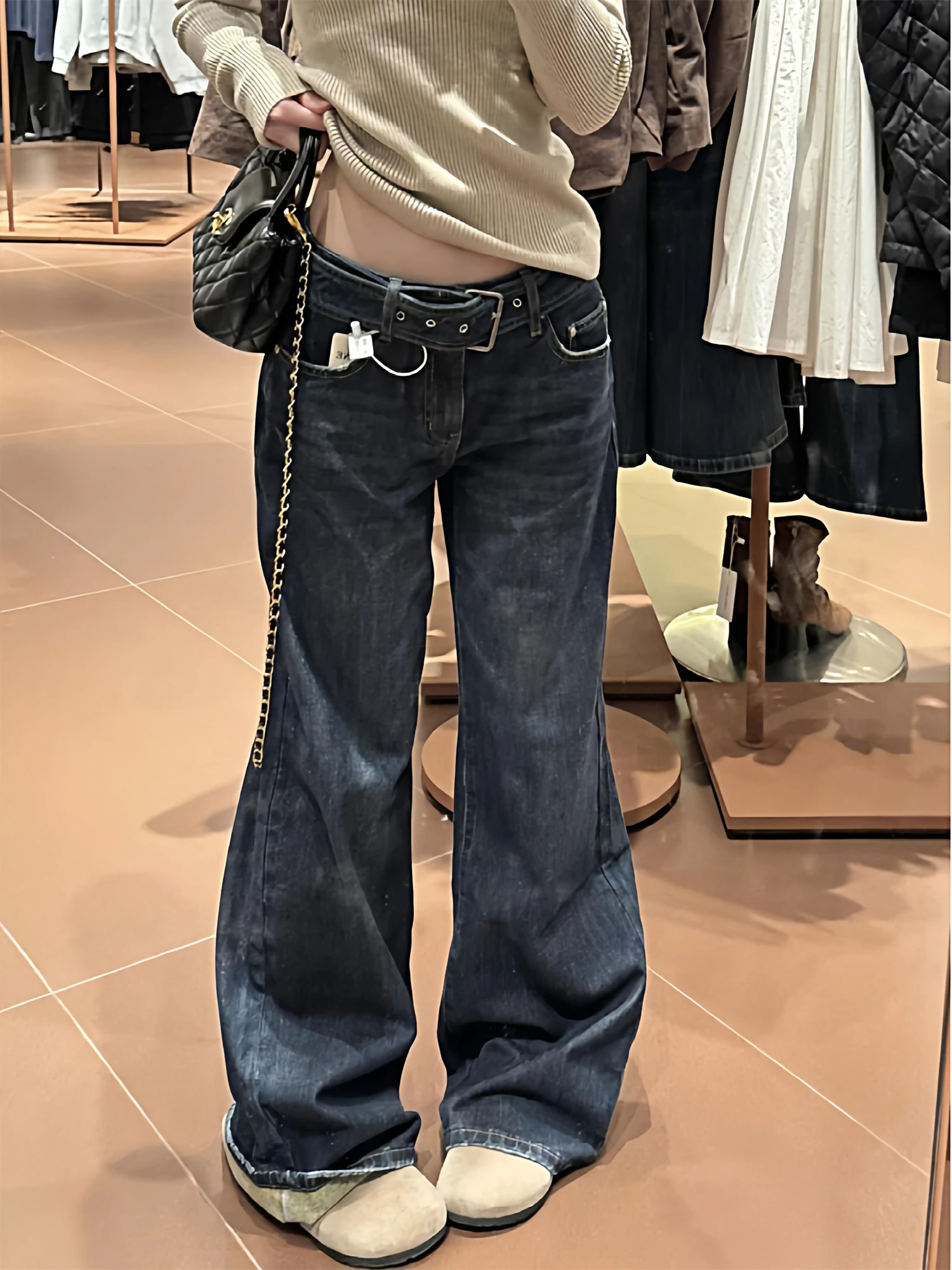 بنطلون جينز نسائي Y2K عتيق مغسول داكن كبير الحجم فضفاض عالي الخصر وواسع الساق من قماش الدنيم ملابس خروج غير رسمية على الموضة