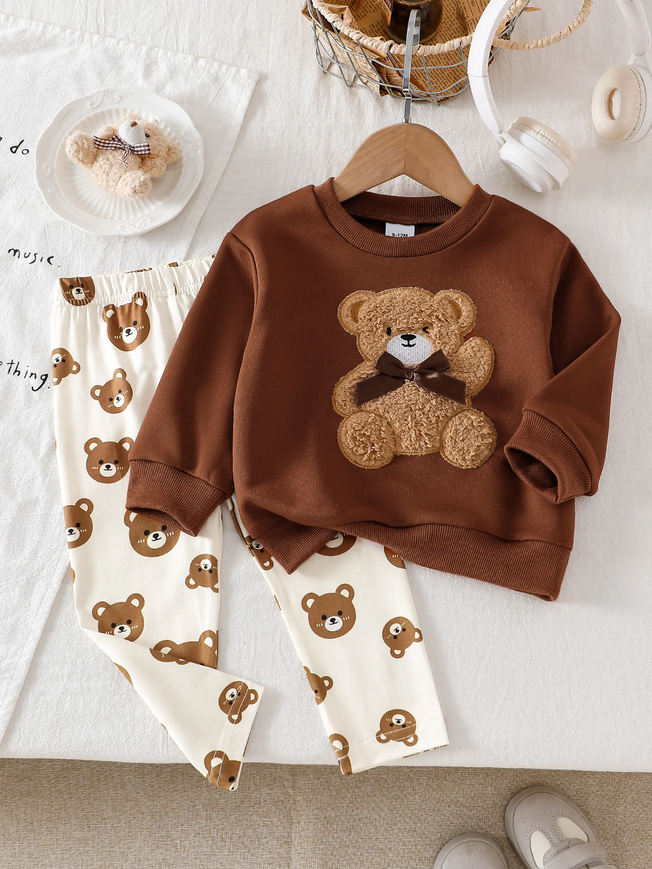 Korean Baby Retro Bear Casual Set: Fluffy 3D Bear Round-Neck Top with White Base and Full Bear Print, Elastic Fitted Pants for I