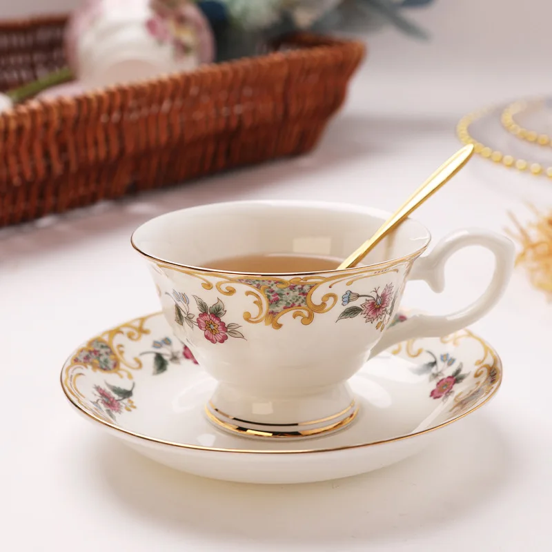 

High Aesthetic Bone China Cup Plate Set, European Coffee Mug,Creative Flower Breakfast Milk Cups, Couple Tea Cup, Christmas Gift