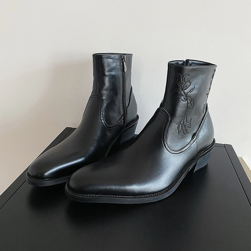 Botas cortas de cuero bordadas para hombre y mujer, estilo europeo y americano de moda, estilo pareja, botas Chelsea retro de caña alta.
