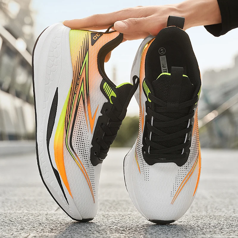 

New style breathable mesh running shoes - ideal for couples ultra-lightweight and shock-absorbing sports shoes