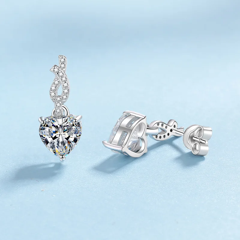 Romantic Gift Heart Earrings Fresh For Women 2ct Each Moissanite PT950 Platinum | Sweet meaning, ideal festival gift