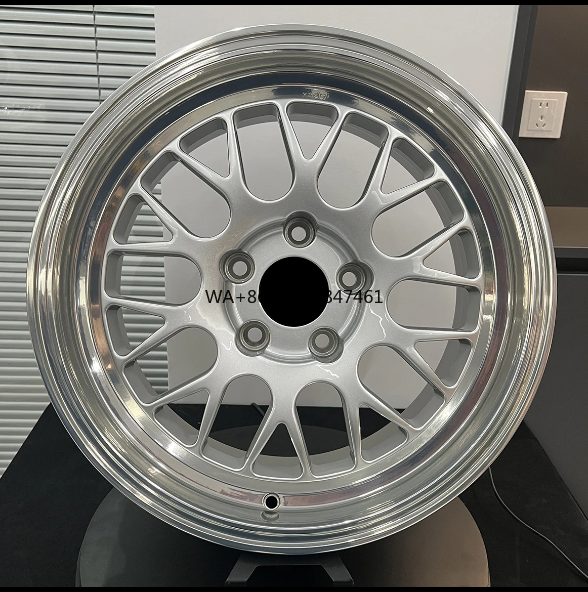 

17 18 19 20 21 22 23 24 26 Inch Custom 6061-T6 Alloy Rims for Benz BMW Rolls Royce New Condition Car Wheel 5x112 5x120 5x114.3