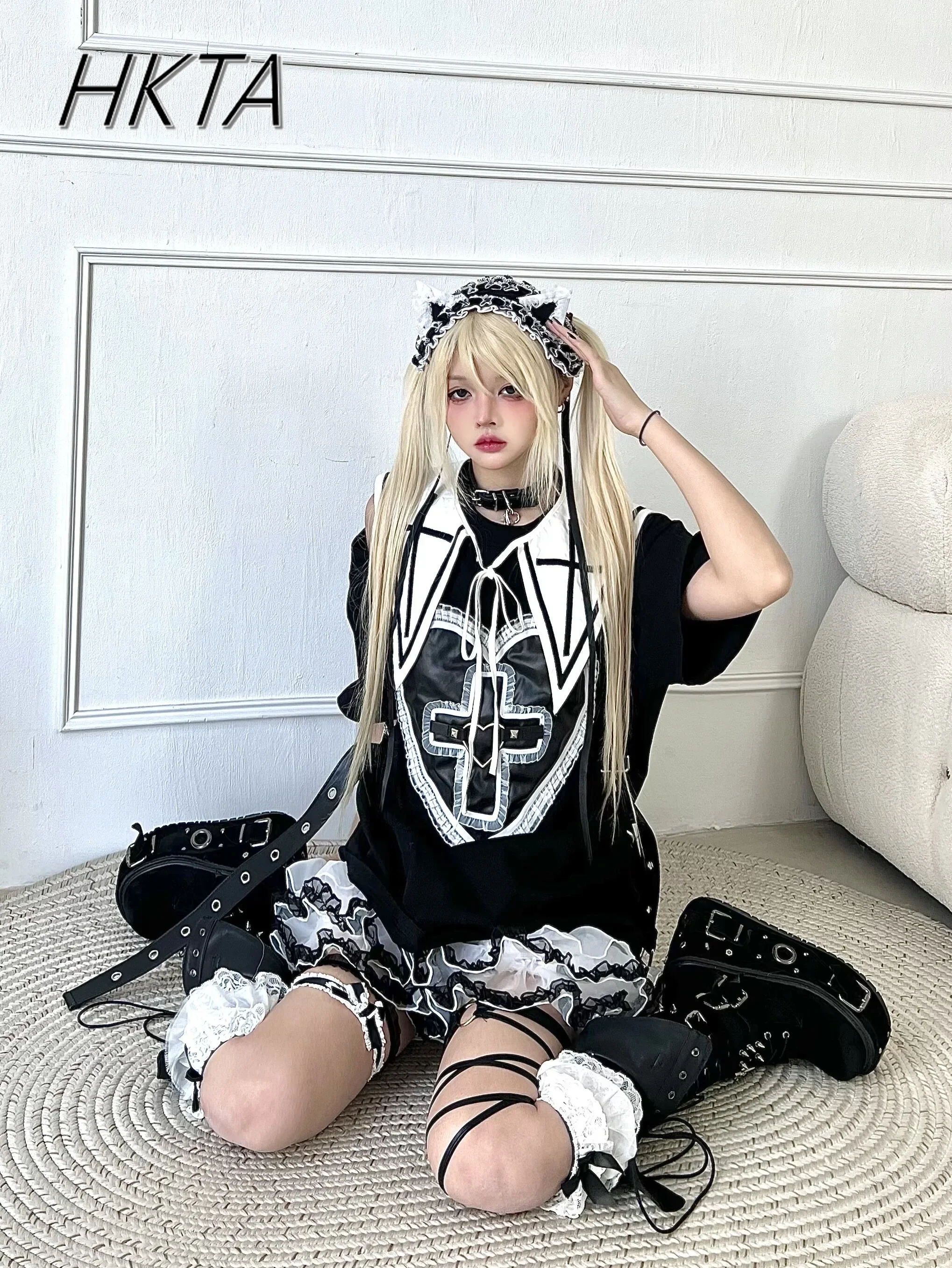 

Harajuku Black Love Cross Y2k T-shirt Original Subculture Rivet Summer New Hot Girl Off-shoulder Loose Thin Short-sleeve Tshirt