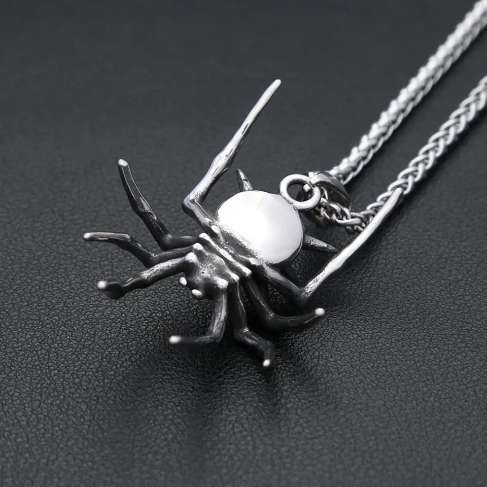 Vintage Stainless Steel Spider Pendant Necklaces For Men Women Gothic Fashion Singular Animal Necklace Halloween Party Jewelry