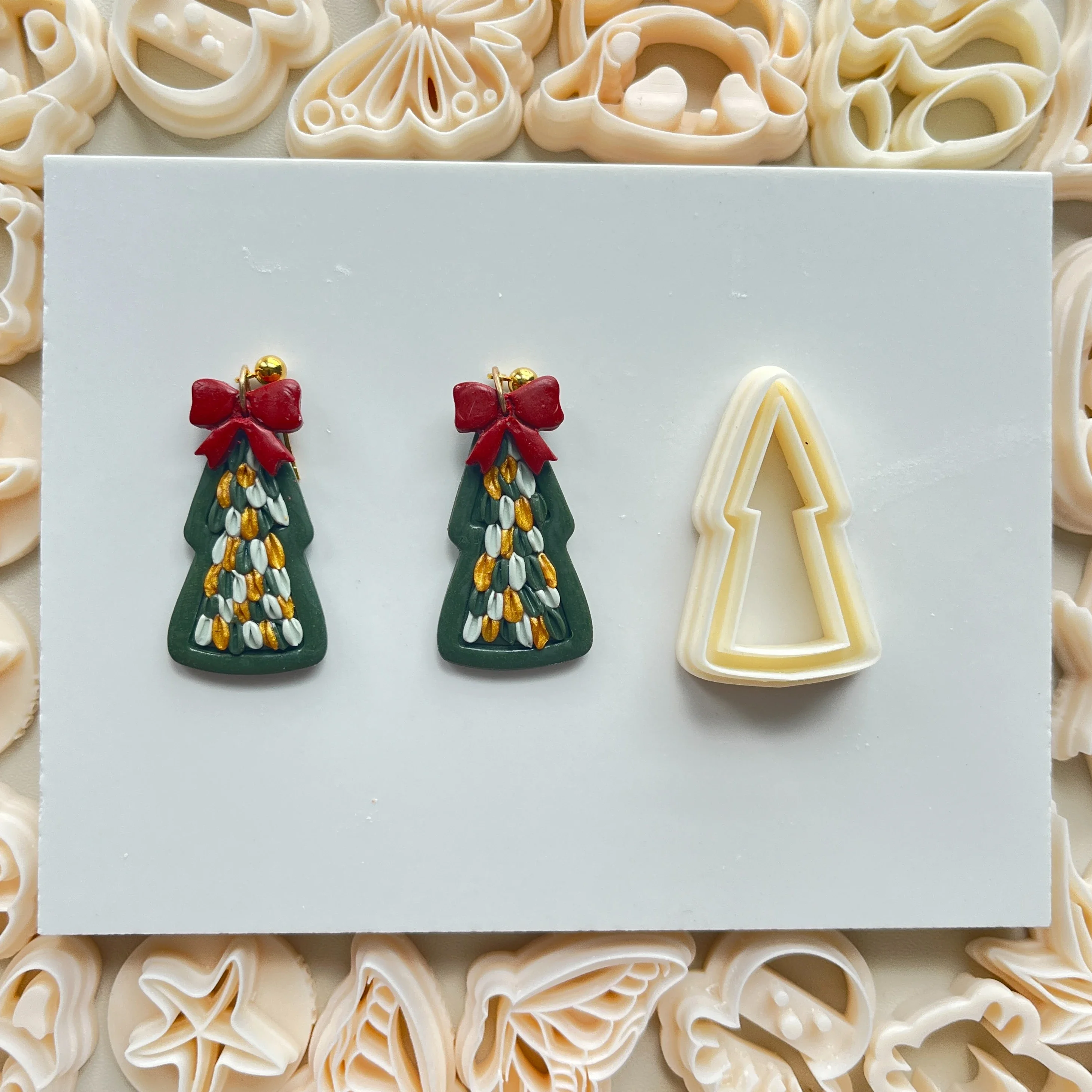 

Christmas Tree Shape Double Border CPolymer Clay Cutting Molds With High-precision Clay Molds For DIY Earrings Jewelry Making