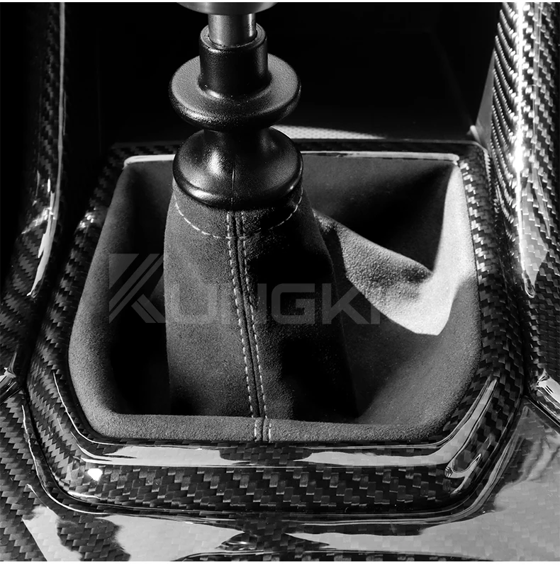 Italienisches Premium-Wildleder für Subaru WRX 2022 2023 2024 2025 Manueller Autoknauf Schalthebelmanschette Staubschutz Innenzubehör – Detail 11