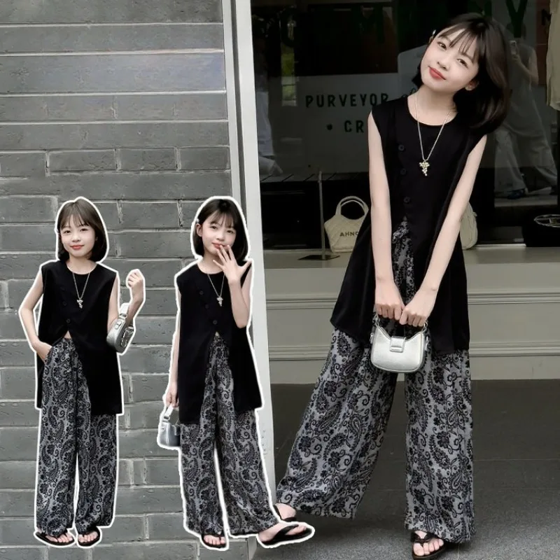 

Girls Summer Sleeveless Set Children Split Front Top + Retro Floral Wide-Leg Pants Two-Piece Set 2025 New