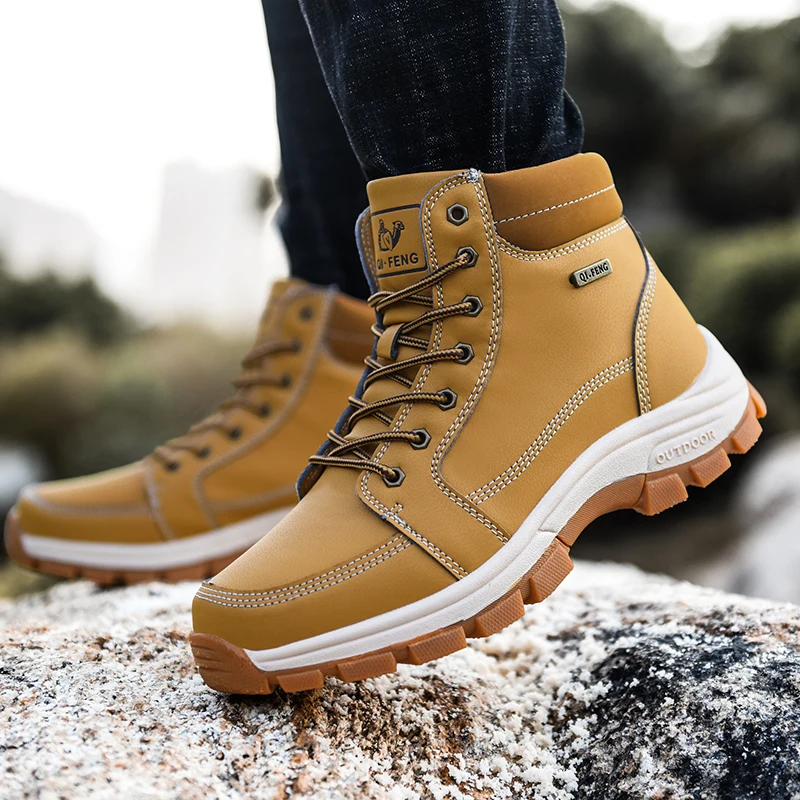 2023 herbst Wanderschuhe Männer Schnee Warme Pelz Turnschuhe Gepolsterte Trekking Schwarz Wasserdichte Leder Winter Sommer Taktische Stiefel Kampf