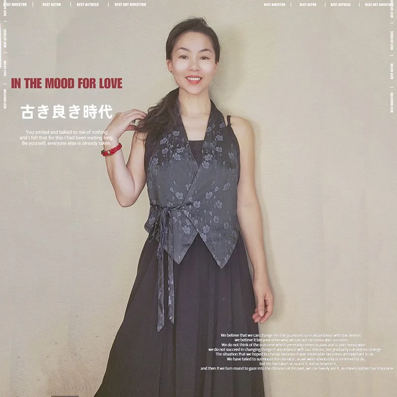

Spring New V-neck Belted Neckline Women's Vest Sleeveless Fashionable Floral Embroidery Classic Style Regular Length Top