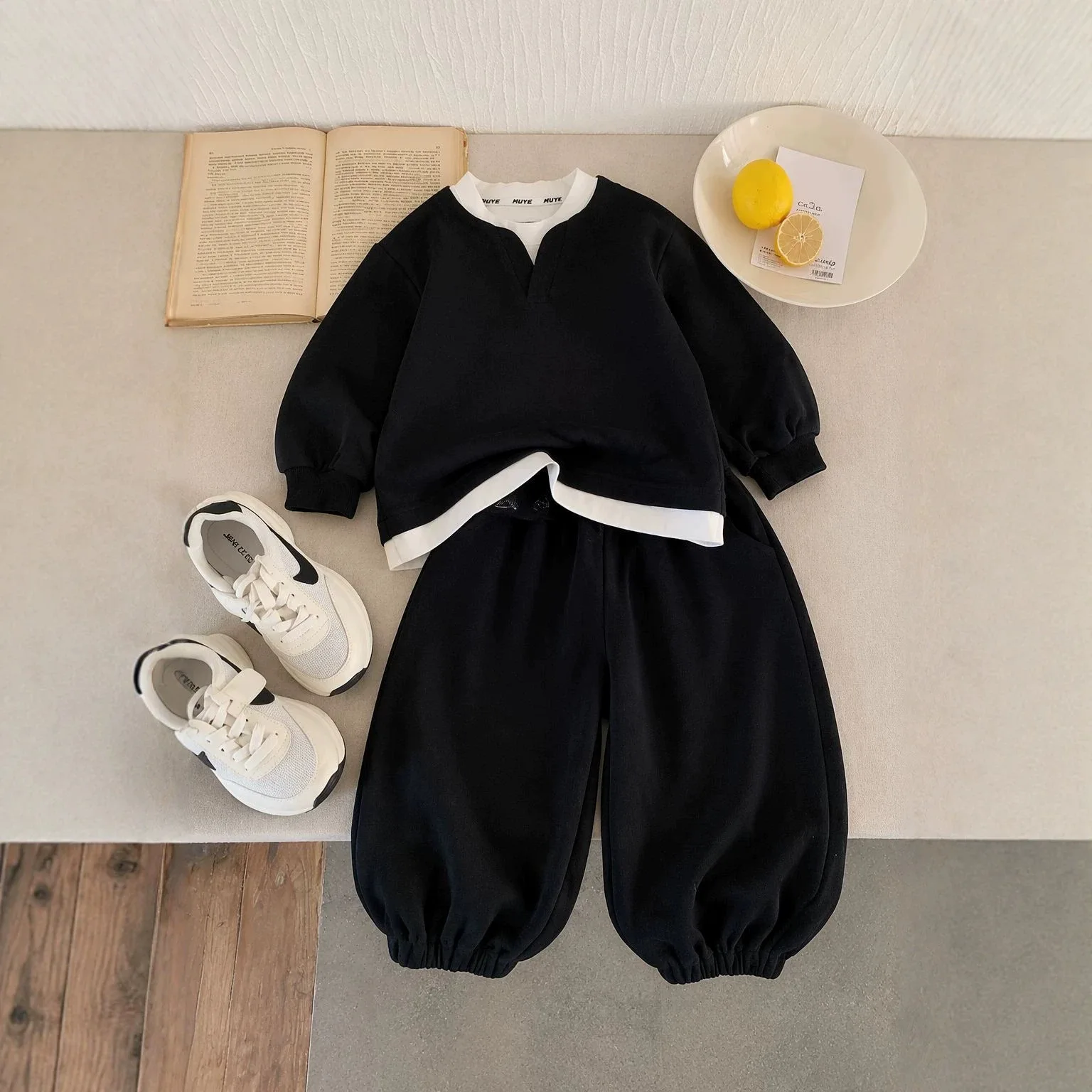 2026 Autumn Newcolor Blocking Splice False Two-piece Hoodie and Loose Causal Pants Sportswear Set