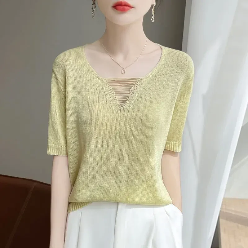 Hollow Short-sleeved Women's Summer Ice Silk Knitted T-shirt Fashionable Tops Make Mother's Outfit Look Versatile