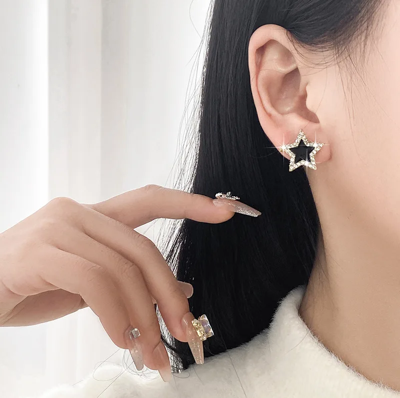 Brilliant Crystal Star Earrings Women Full Paved White Cubic Zirconia Simple Stylish Earring Versatile Fashion Jewelry