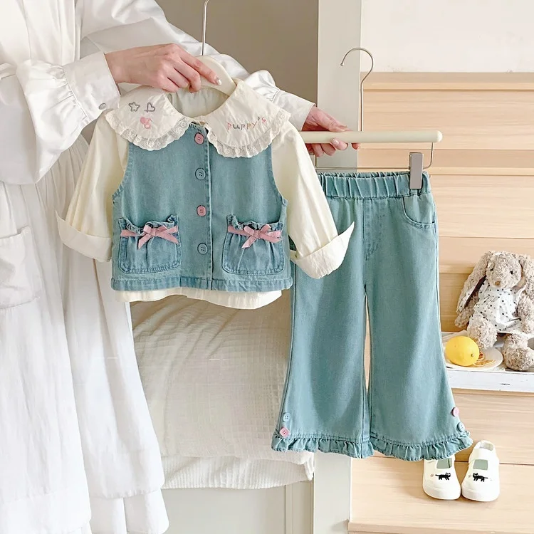 

Girls' Autumn Fashion Outfit Embroidered Doll Collar Shirt Denim Vest Long Sleeve round Neck Button Style Children's Three-Pi...