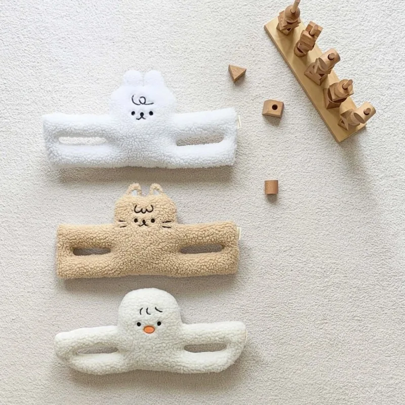 

Ins Nordic-style anti-pinch door stop, also acts as door holder, anti-collision design to protect babies, windproof for home use