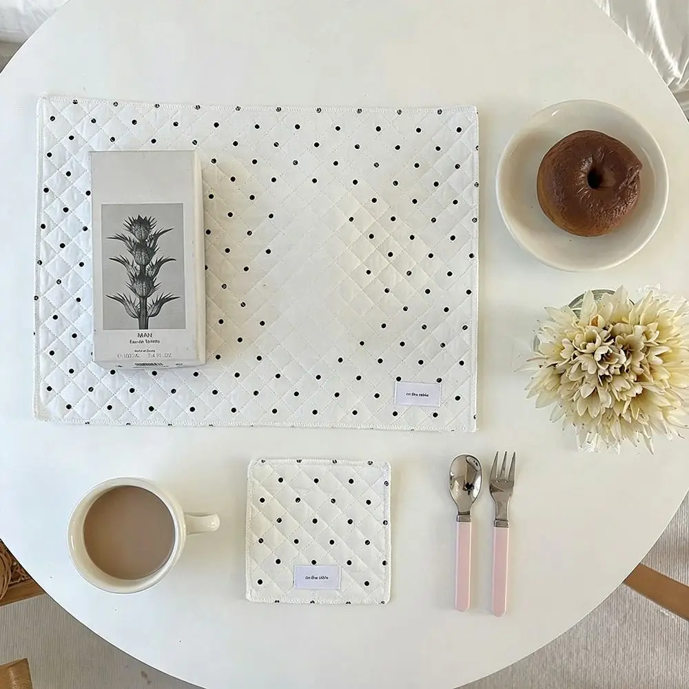 Cute Cotton Heart Shaped Placemat Quilted Insulated Polka Dot Placemat Kitchen Table Mat Table Decor