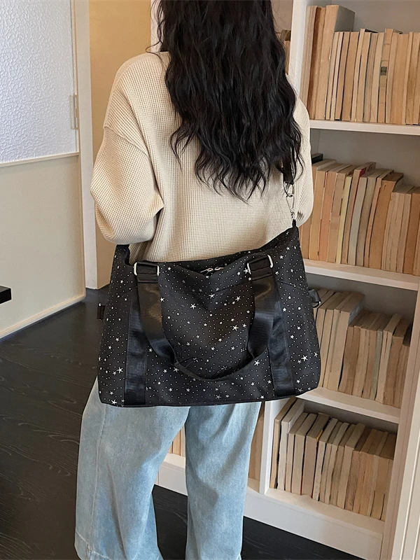 大容量の女性用トラベルバッグスタープリント軽量シングルショルダーハンドバッグ通勤および旅行バッグクロスボディバッグ