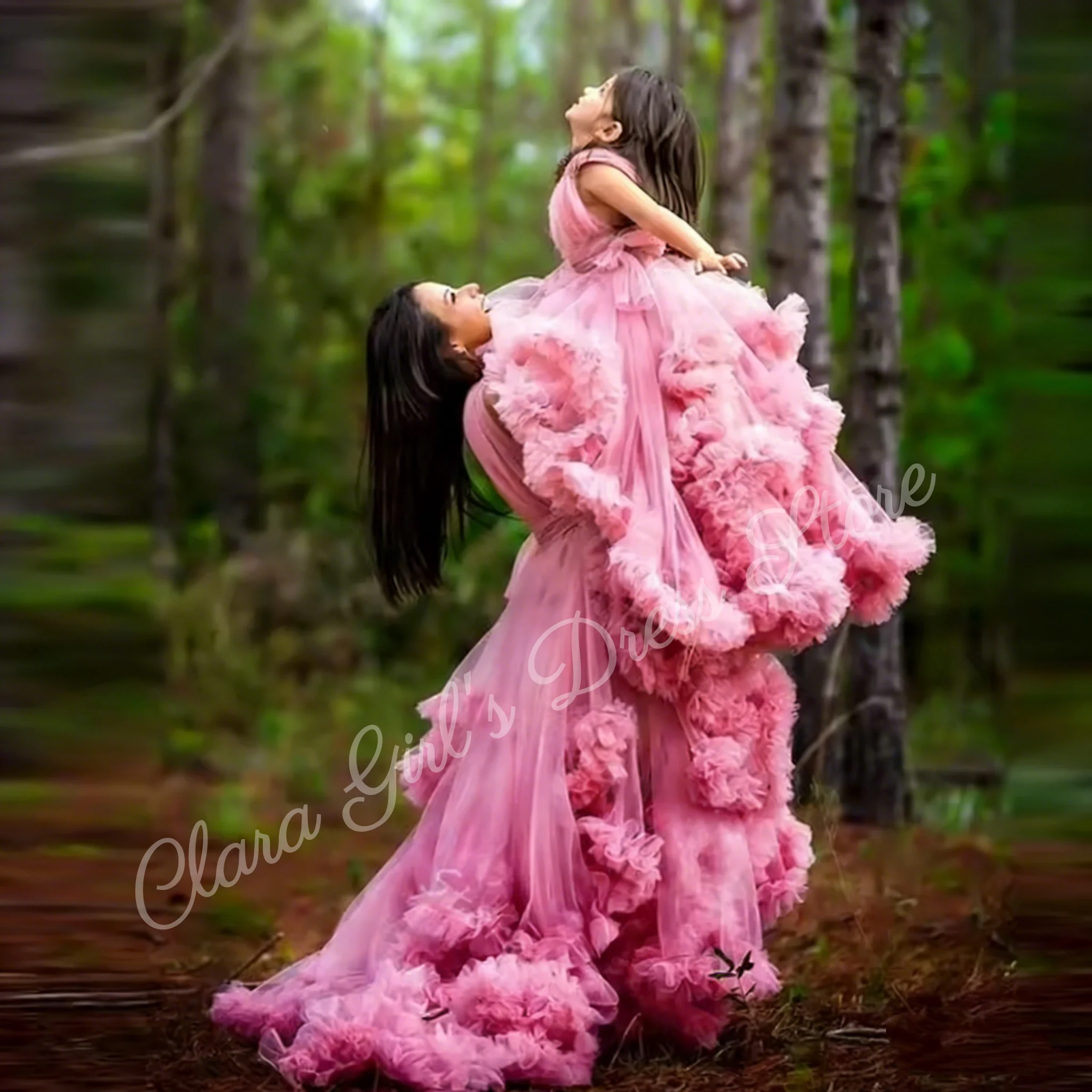 Benutzerdefinierte Prinzessin Mutter-Tochter Kleider Rüschen Tüll Kleid Mutter und Tochter Party Geburtstag Kleid Kinder lange Blumenmädchen