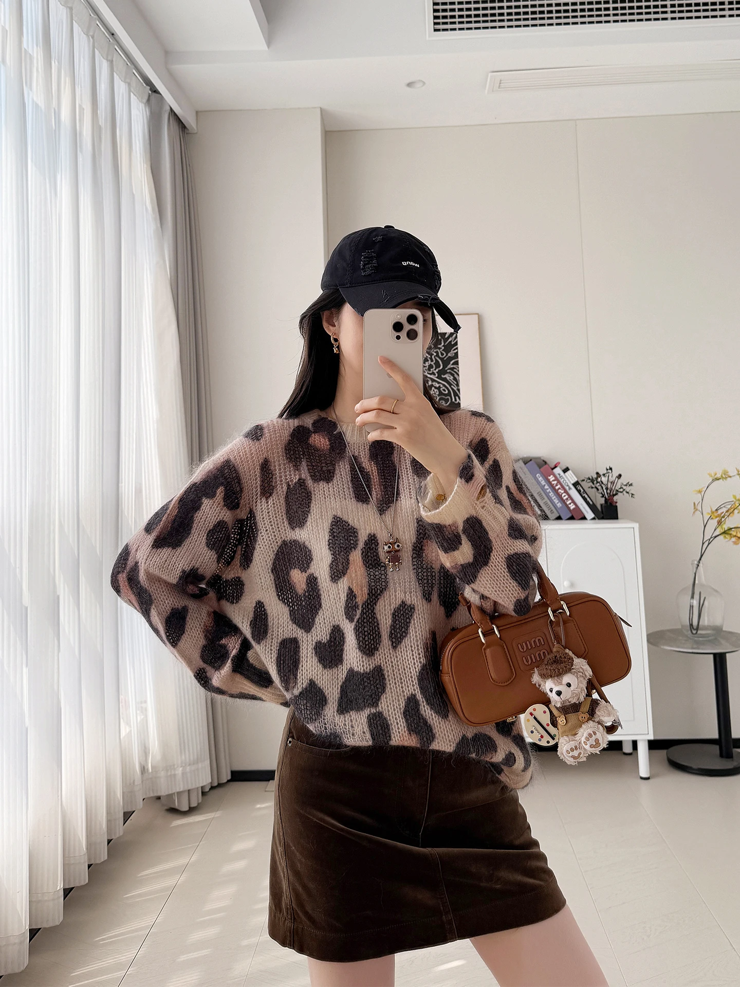 

Свободный свитер с леопардовым принтом из трикотажа для женщин, с круглым вырезом, удобный, дышащий, осенний, модный тренд