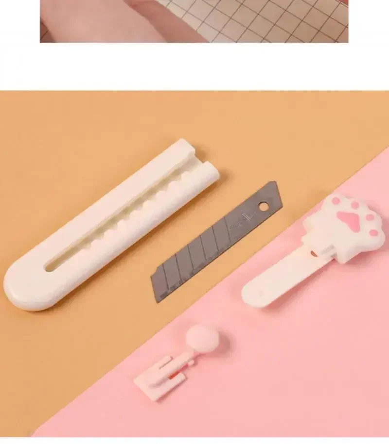 Kawaii Mini Pocket Cat Paw Art Utility Knife Express Box Mes Papiersnijder Craft Wrapping Hervulbaar mes Briefpapier Grote verkoop