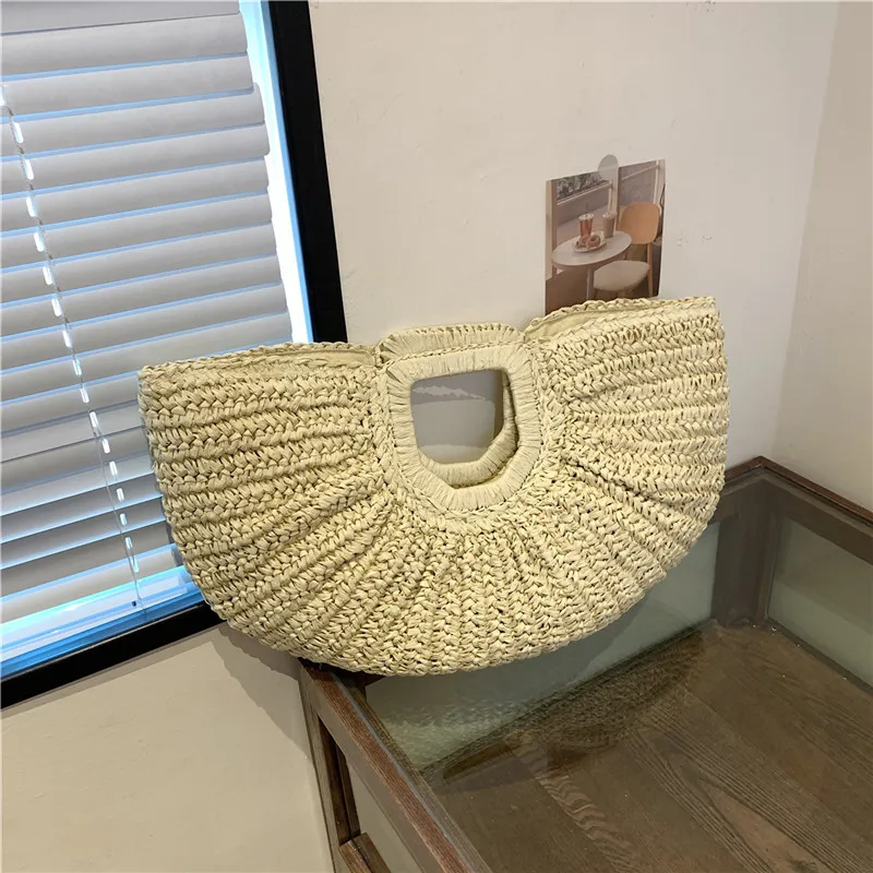 

Women Handmade Straw Tote Bag Large Capacity Bohemia Moon Handbag Solid Color Half-Moon Straw Handbag Female Daily Bag