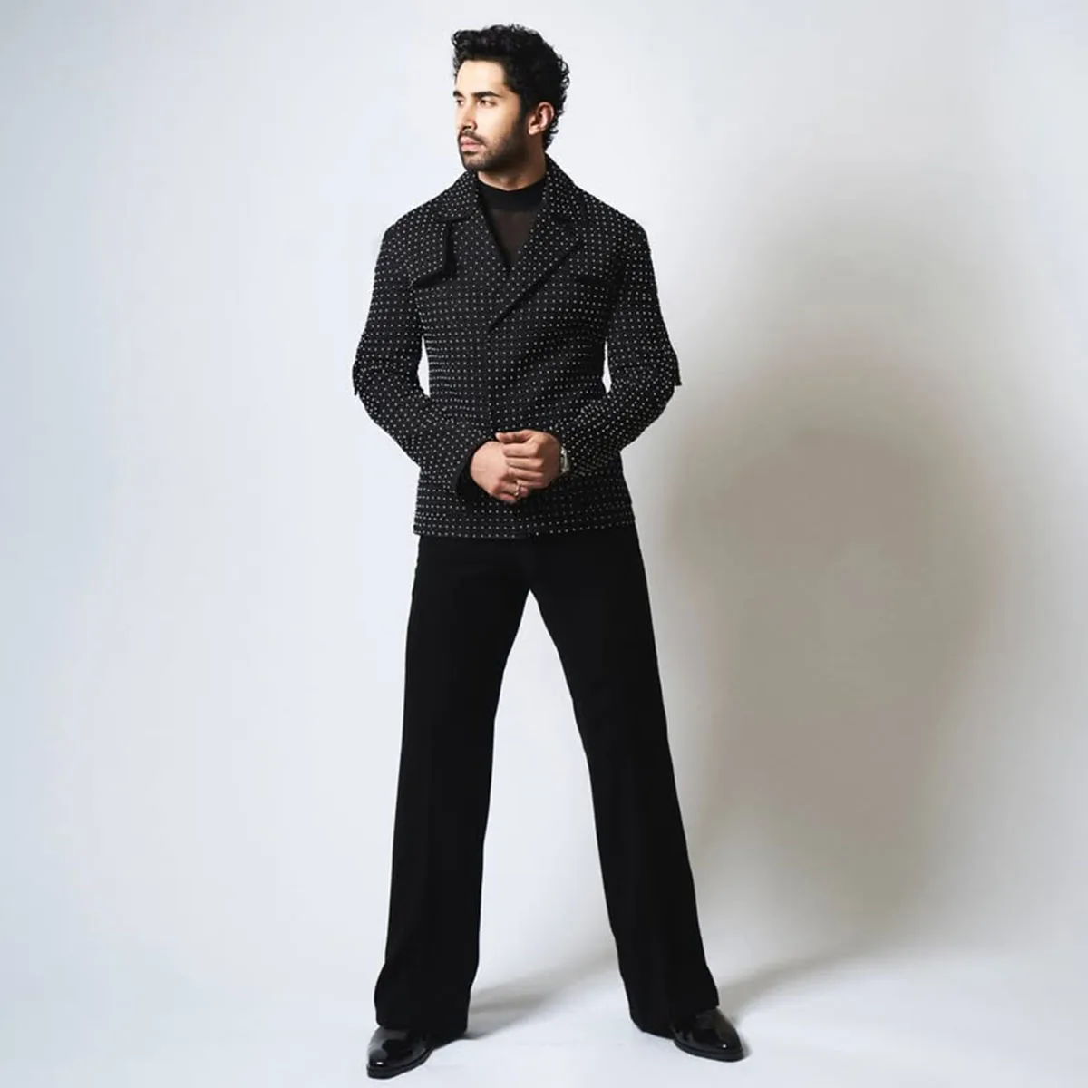 

Customized Luxury Metallic Beaded Luxury Wedding Suits For Men 2 Pieces Sets Groom Tuxedos Male Prom Blazers Slim ropa hombre
